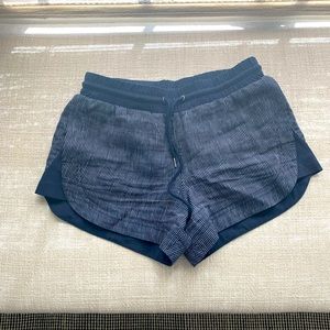 Athlete linen-y pinstripe shorts